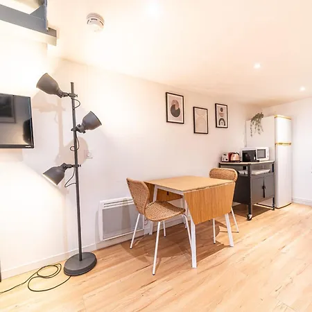 Le Cosmo - Cosy 2 Pers-brotteaux-metro B Apartment